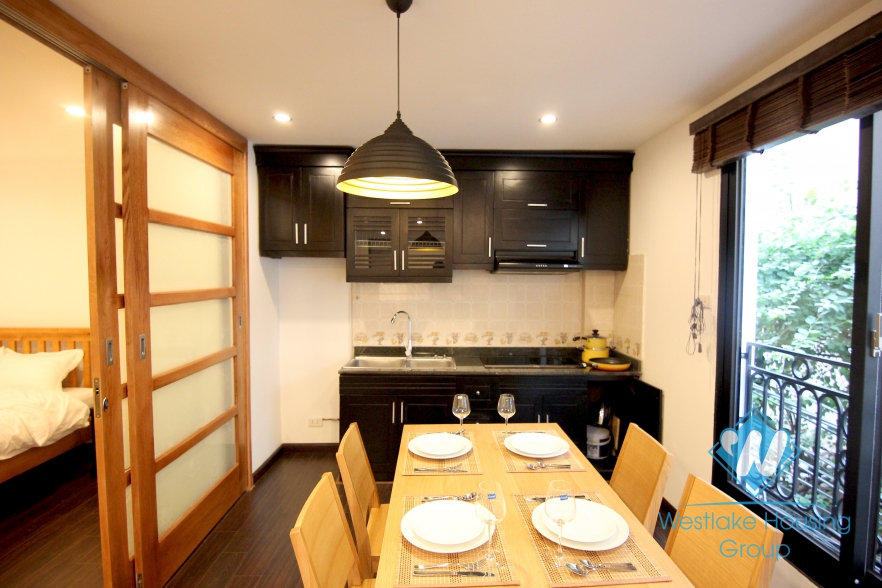 02 bedrooms apartment for rent in Xuan Dieu Street, Tay Ho, Hanoi.