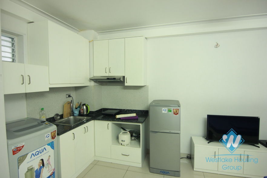 Lake view one bedroom for rent in Dong Da district, Ha Noi