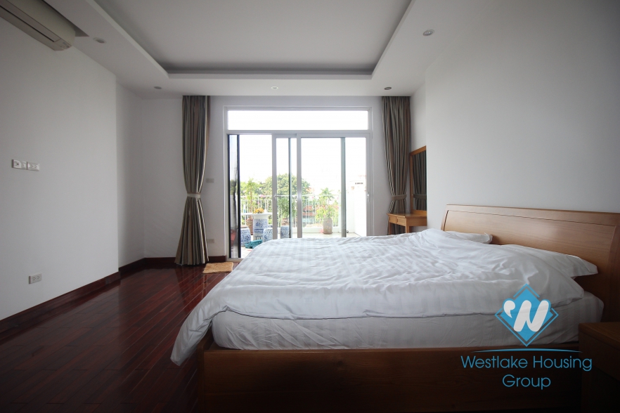 Nice 4 bedroom apartment with open view for rent on Xuan Dieu street, Tay Ho, Hanoi