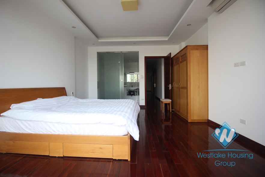 Nice 4 bedroom apartment with open view for rent on Xuan Dieu street, Tay Ho, Hanoi