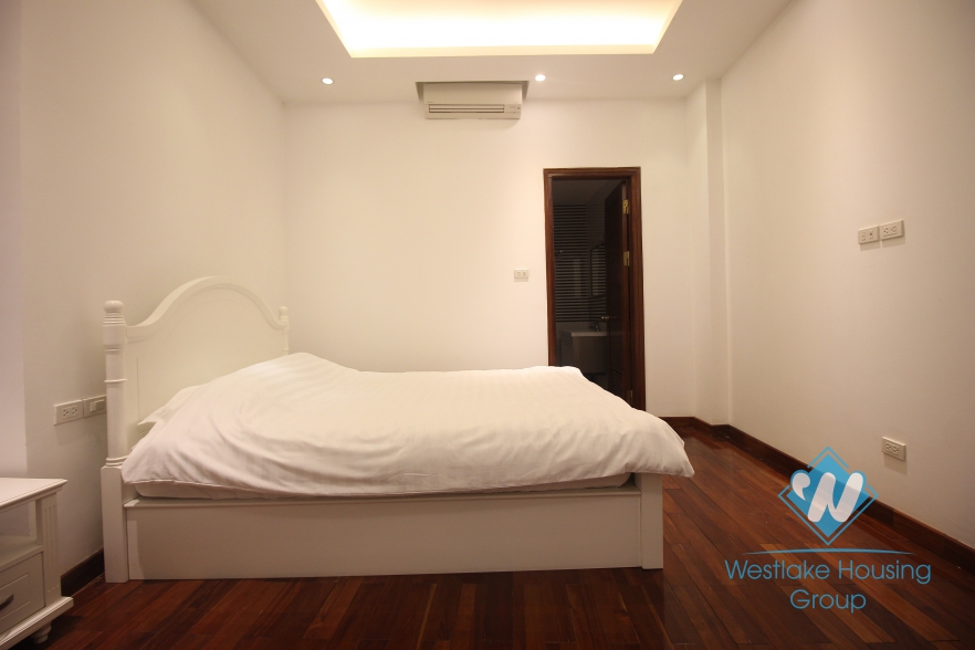 Nice 4 bedroom apartment with open view for rent on Xuan Dieu street, Tay Ho, Hanoi