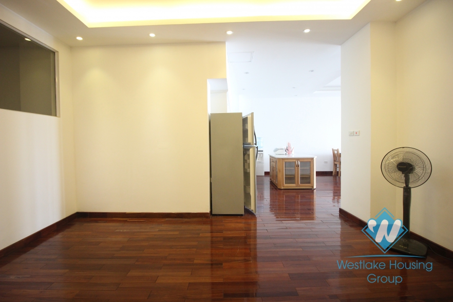 Nice 4 bedroom apartment with open view for rent on Xuan Dieu street, Tay Ho, Hanoi