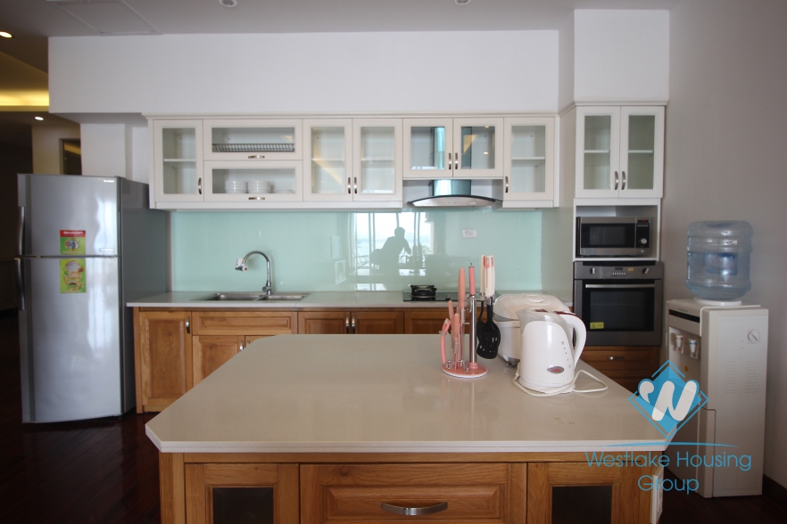 Nice 4 bedroom apartment with open view for rent on Xuan Dieu street, Tay Ho, Hanoi