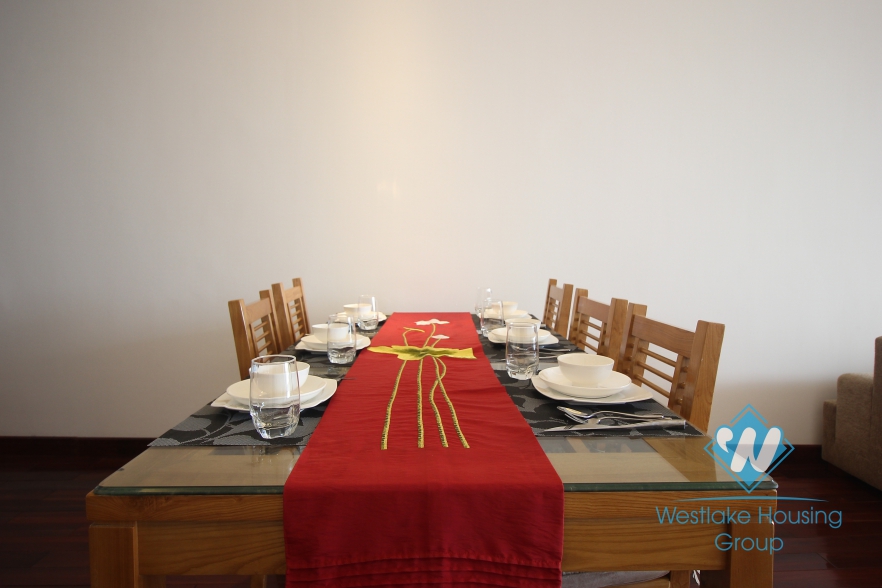 Nice 4 bedroom apartment with open view for rent on Xuan Dieu street, Tay Ho, Hanoi