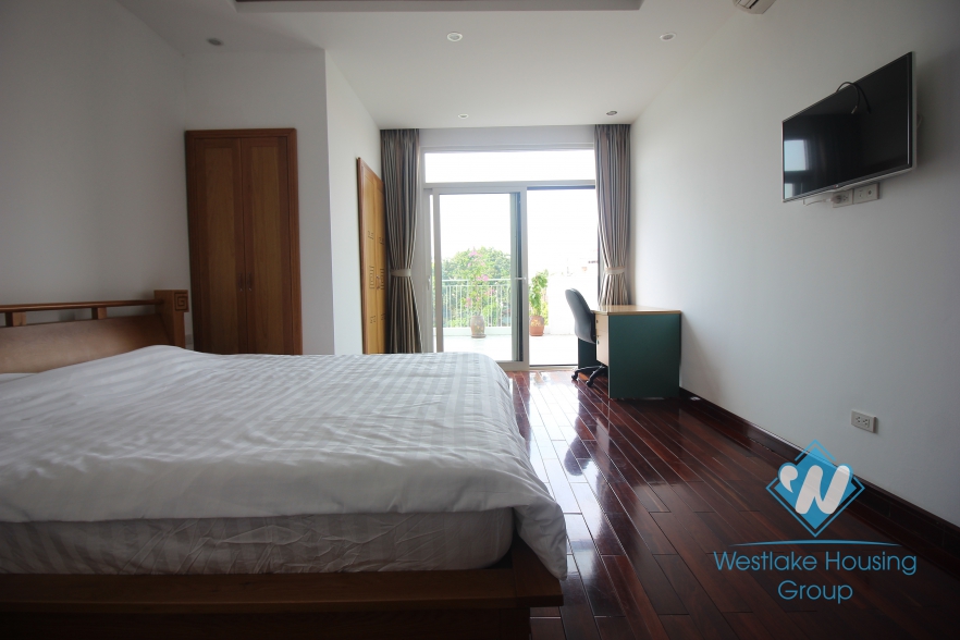 Nice 4 bedroom apartment with open view for rent on Xuan Dieu street, Tay Ho, Hanoi