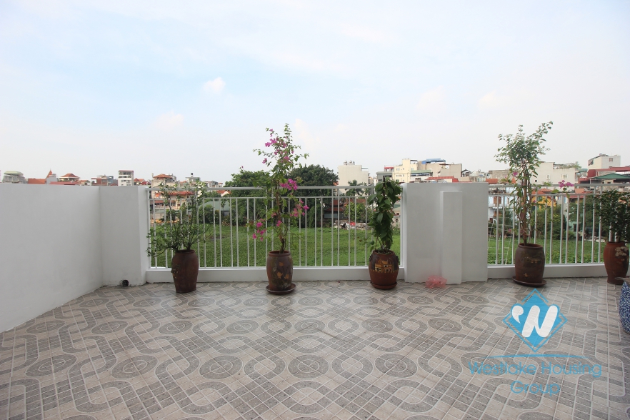 Nice 4 bedroom apartment with open view for rent on Xuan Dieu street, Tay Ho, Hanoi