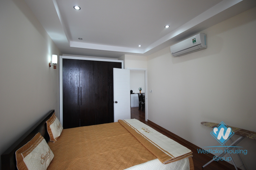 An nice apartment with lake view for rent in Tay Ho, Ha Noi