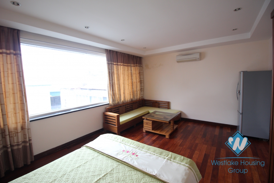 An nice apartment with lake view for rent in Tay Ho, Ha Noi