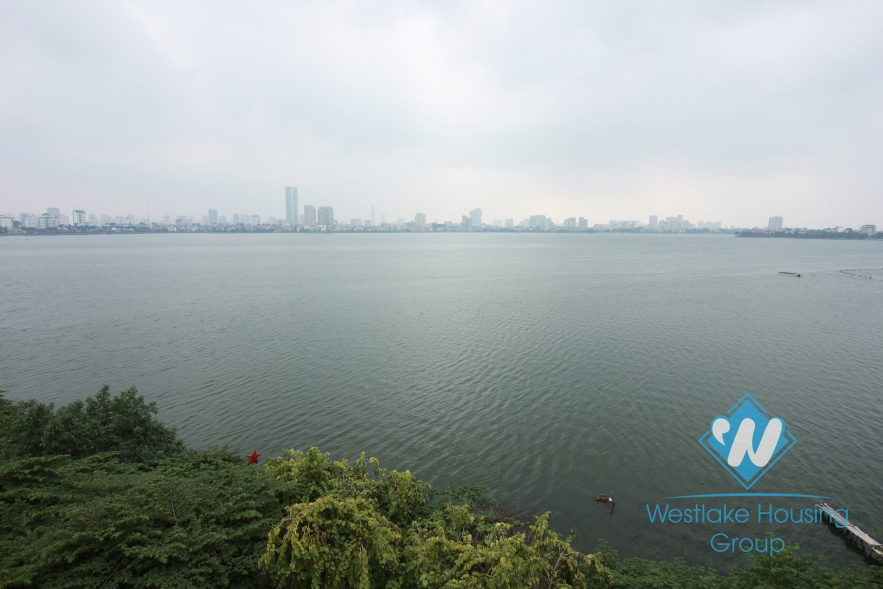 Brandnew, lakeside apartment for rent in Yen Phu village, Tay Ho, Hanoi