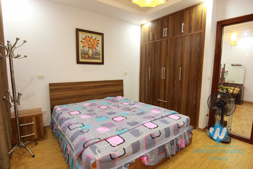 Nice and clean one bedroom apartment for rent in Lang Ha street, Dong Da district, Ha Noi