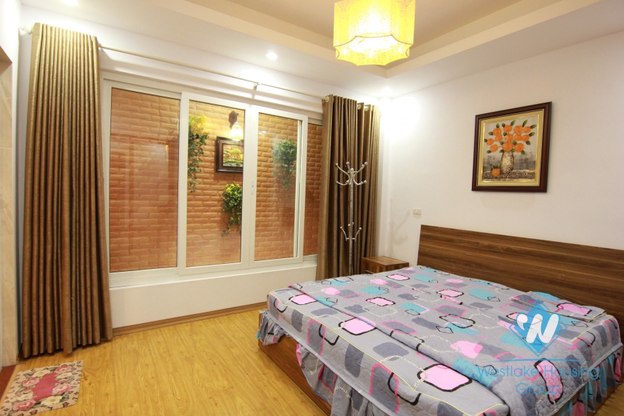 Nice and clean one bedroom apartment for rent in Lang Ha street, Dong Da district, Ha Noi