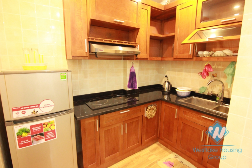 Nice and clean one bedroom apartment for rent in Lang Ha street, Dong Da district, Ha Noi