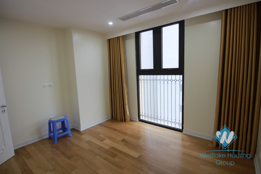 Luxury three bedrooms apartment for rent in Dong Da district, Ha Noi