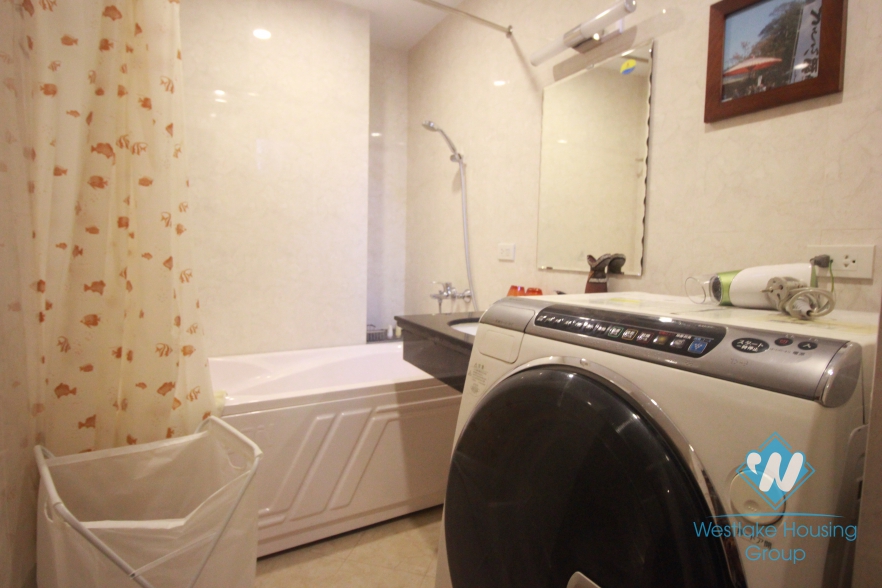 One bedroom apartment is available for lease in Ba Dinh