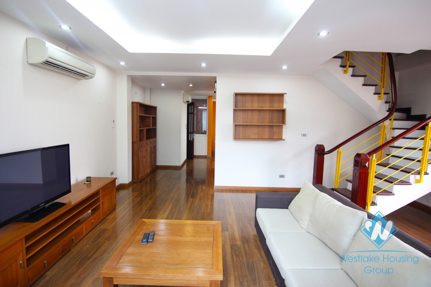 Spacious apartment for rent in Linh Lang, Ha Noi