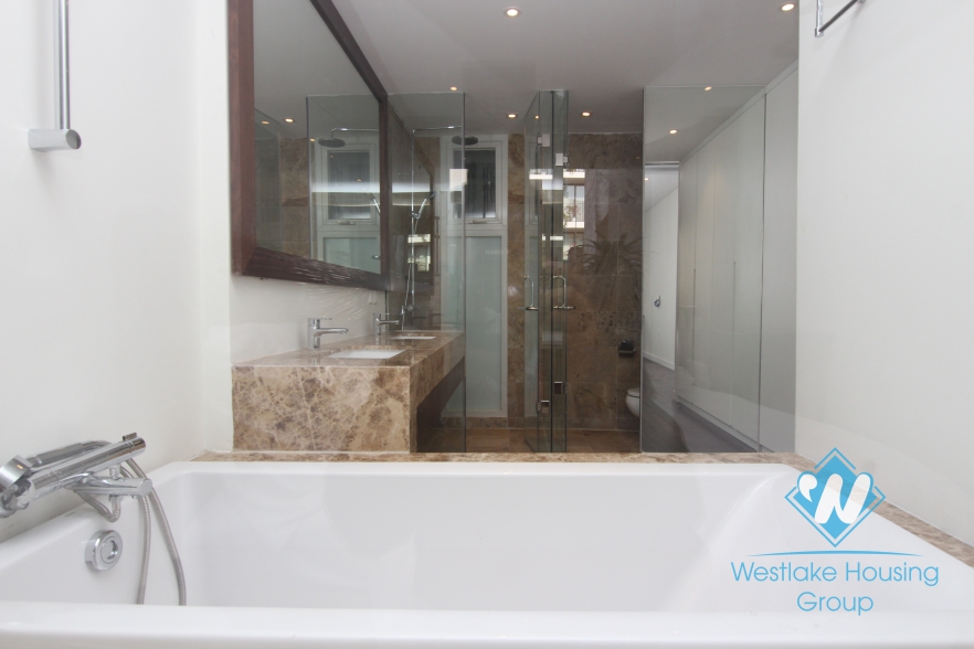 Lakeview luxury apartment for rent in Tay Ho, Hanoi