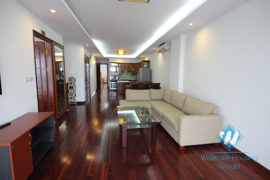 Rental 3 bedroom apartment with lake view in Xuan Dieu Tay Ho