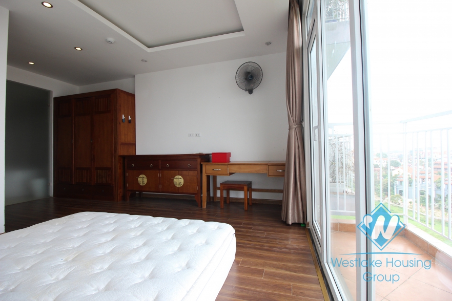 A beautiful apartment with 3 bedrooms for rent in Xuan Dieu, Tay Ho, Ha Noi