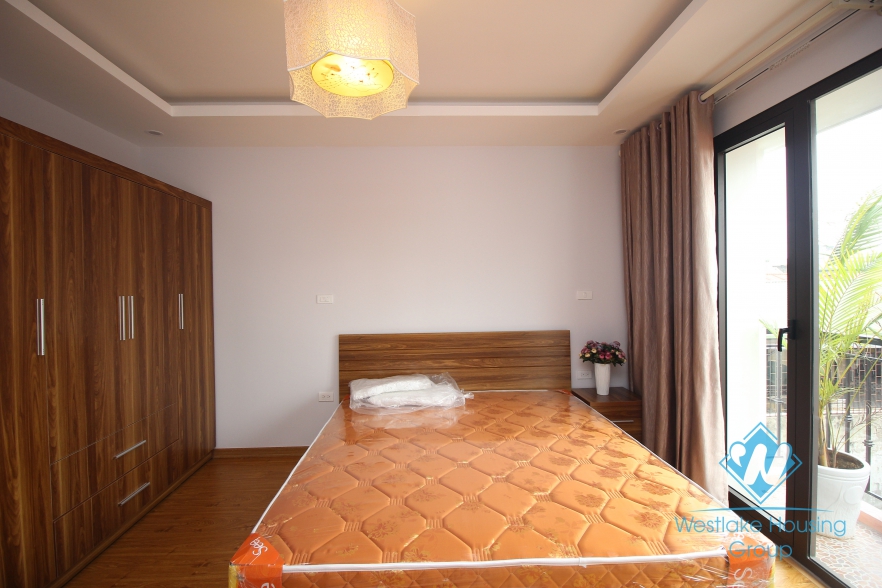 One bedroom apartment with balcony for rent in Dong Da, Ha Noi