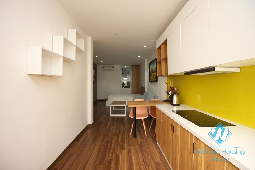 Nice and modern furniture apartment for rent in Dong Da District