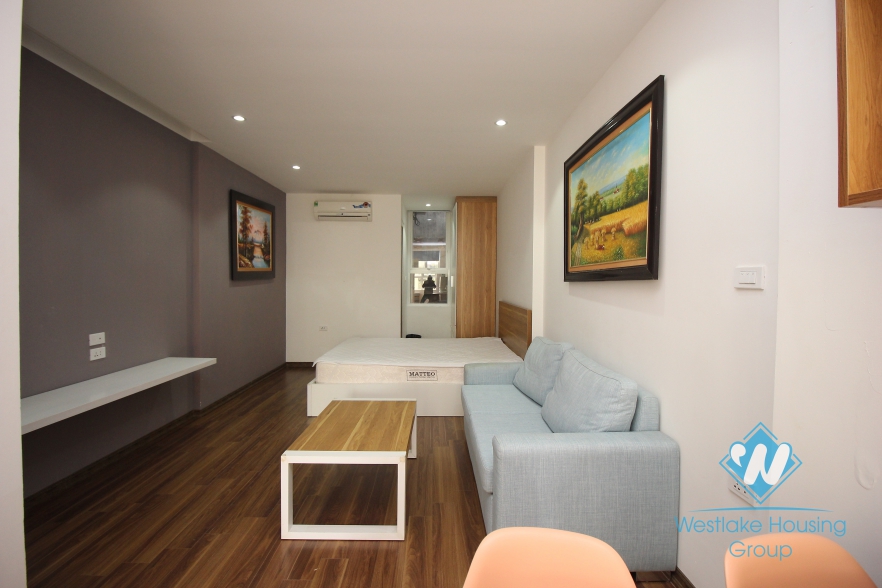 Nice and modern furniture apartment for rent in Dong Da District