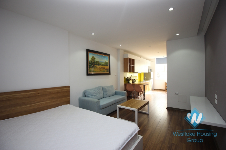 Nice and modern furniture apartment for rent in Dong Da District