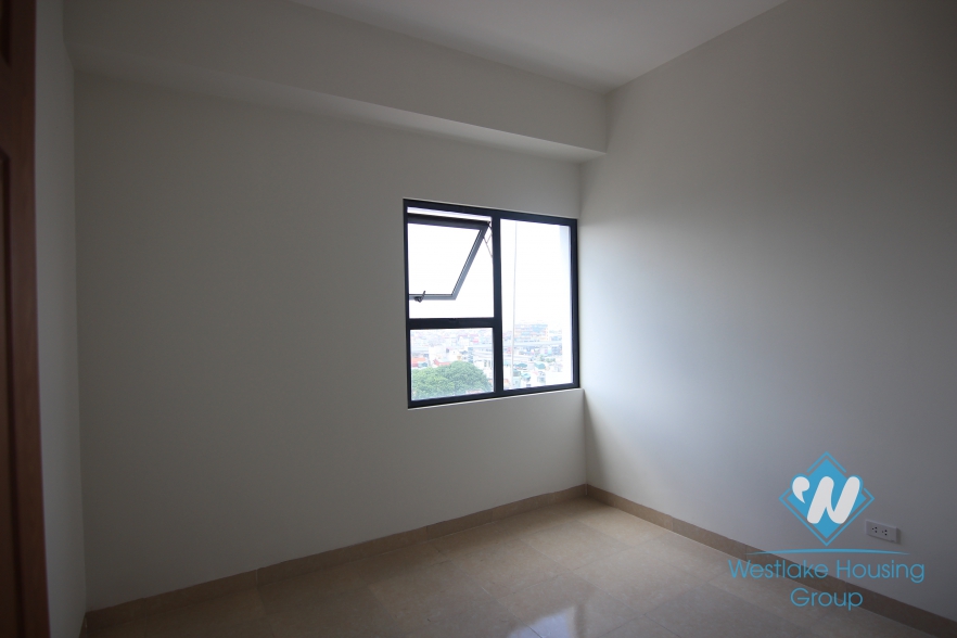 Unfurnished three bedrooms apartment for rent in Thanh Xuan district
