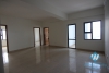 Unfurnished three bedrooms apartment for rent in Thanh Xuan district