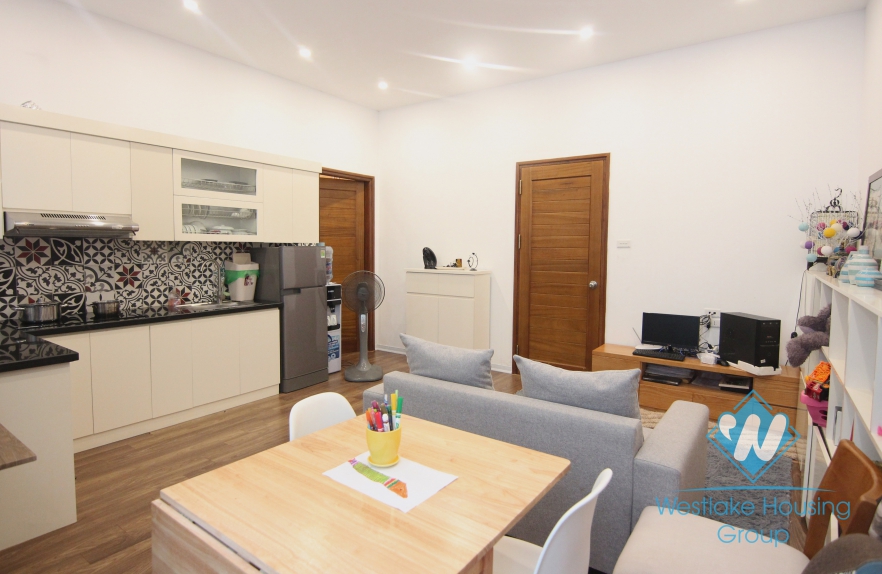 Graceful apartment in Xuan Dieu, Tay Ho close to Westlake 