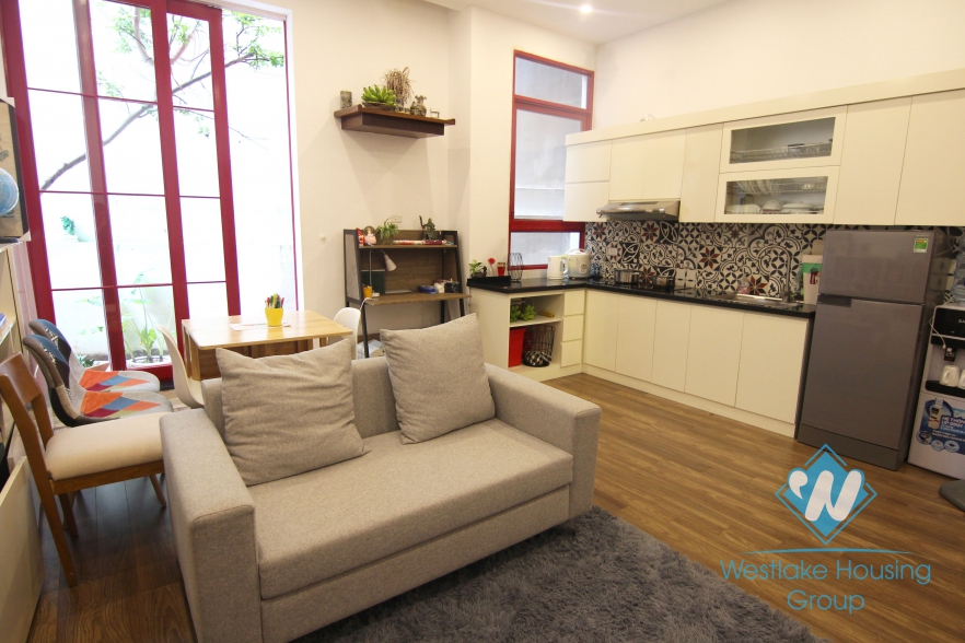 Graceful apartment in Xuan Dieu, Tay Ho close to Westlake 