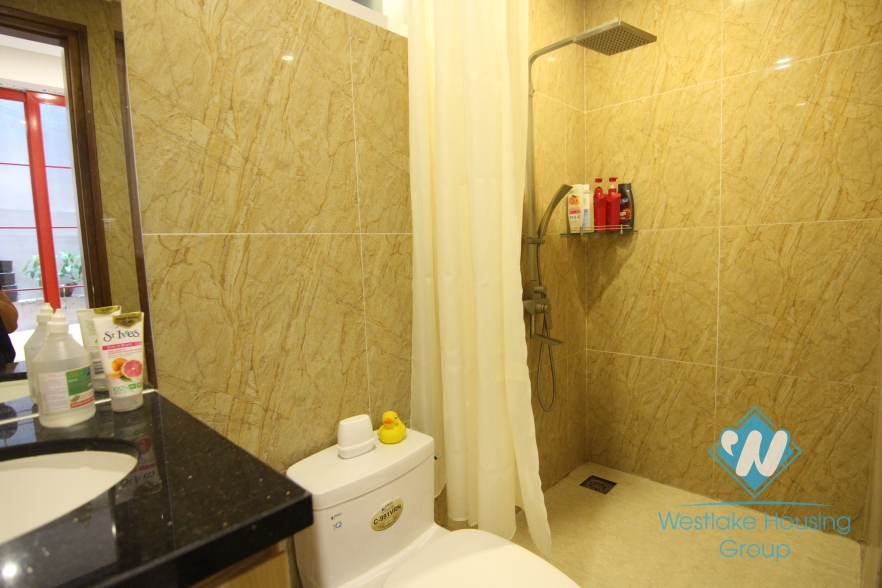 Graceful apartment in Xuan Dieu, Tay Ho close to Westlake 