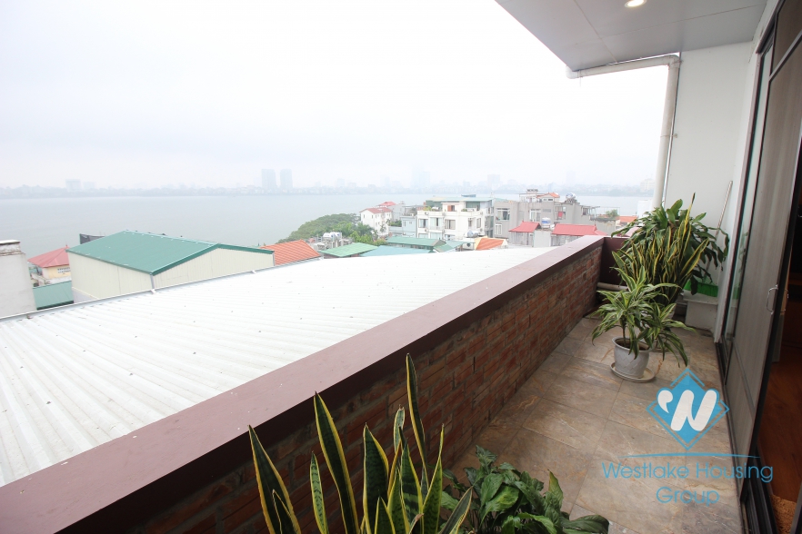 Beautiful 2 bedrooms apartment with gorgeous water view and in a prestige location for rent in Tay Ho, Ha Noi