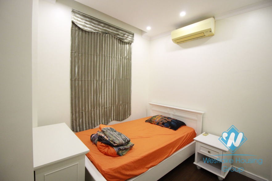 Nice apartment for rent in Hoan Kiem area, Ha Noi