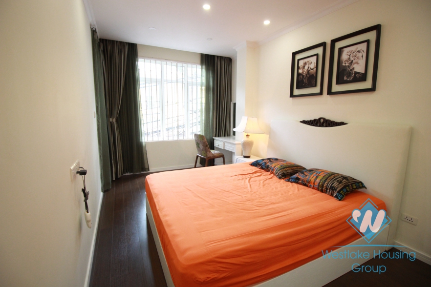 Nice apartment for rent in Hoan Kiem area, Ha Noi