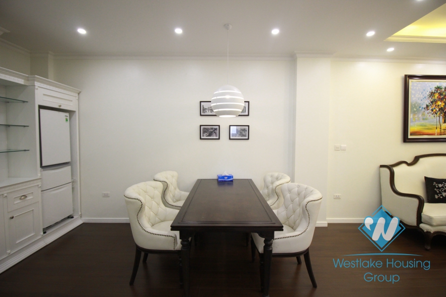 Nice apartment for rent in Hoan Kiem area, Ha Noi