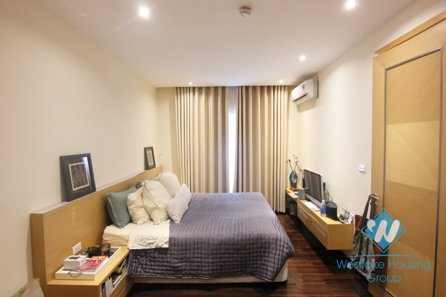 02 bedrooms apartment with nice balcony for rent in Hoan Kiem district