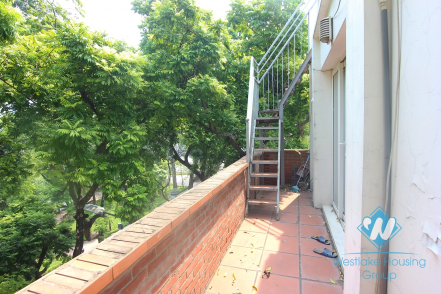 02 bedrooms apartment with nice balcony for rent in Hoan Kiem district