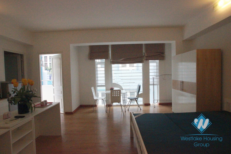 Beautiful studio for rent in Lang Ha Street, Hanoi
