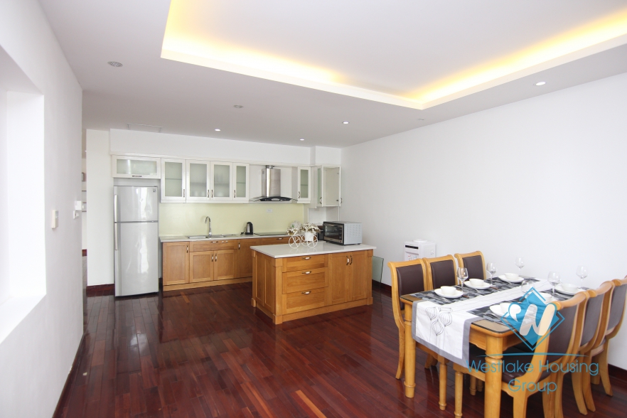 High quality apartment with 03 bedrooms for rent in Xuan Dieu, Tay Ho, Ha Noi
