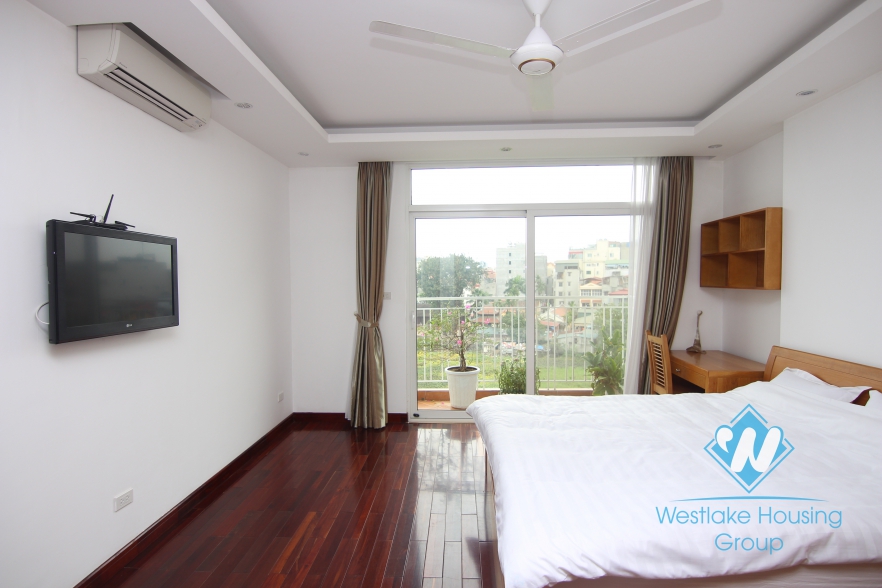 High quality apartment with 03 bedrooms for rent in Xuan Dieu, Tay Ho, Ha Noi