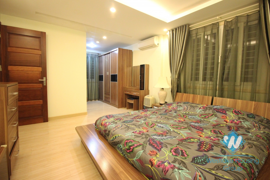 Good price three bedrooms apartment for rent at Giang Vo street, Dong Da district, Ha Noi