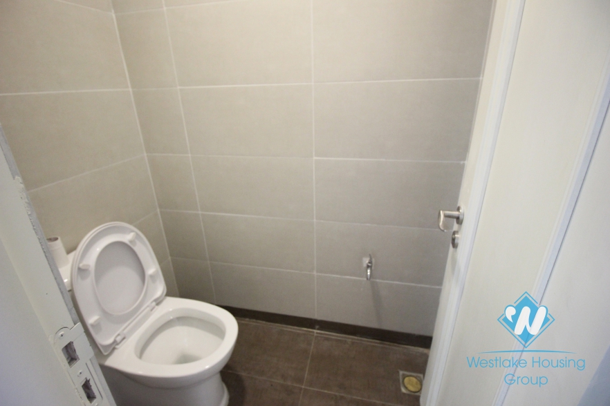 Good two bedrooms apartment for rent in Dong Da district, Ha Noi