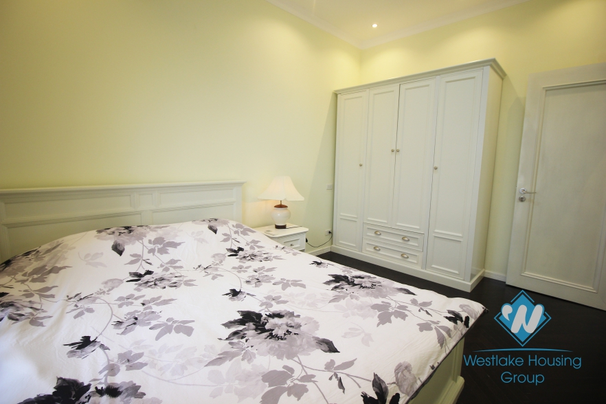 Good two bedrooms apartment for rent in Dong Da district, Ha Noi