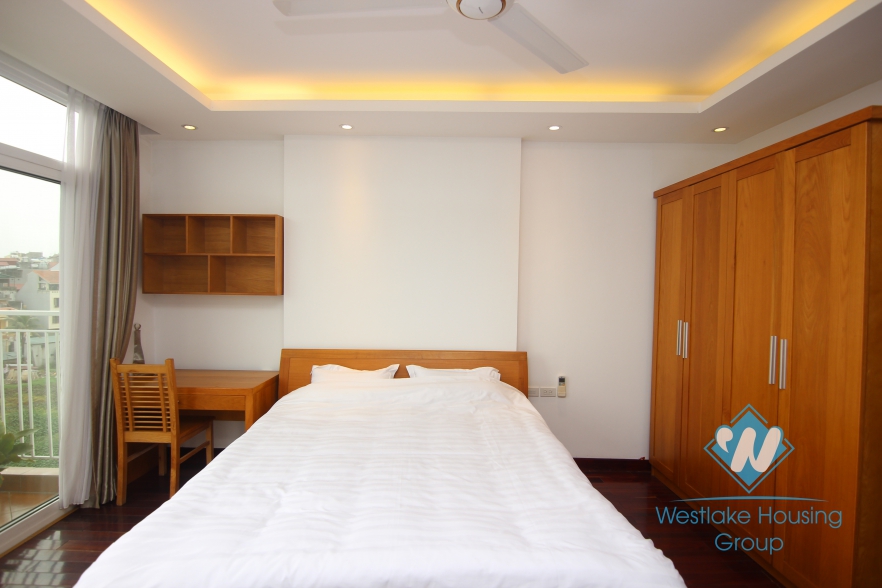 High quality apartment with 03 bedrooms for rent in Xuan Dieu, Tay Ho, Ha Noi