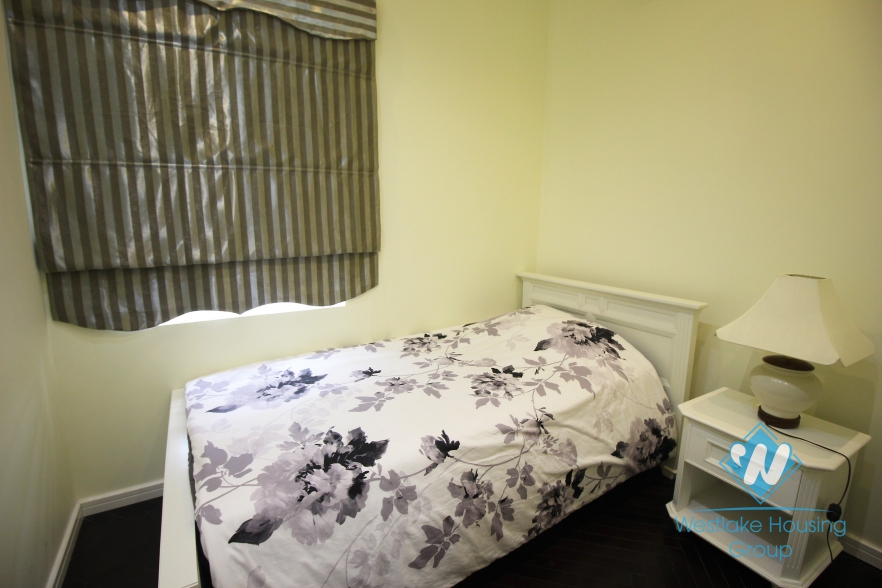 Good two bedrooms apartment for rent in Dong Da district, Ha Noi