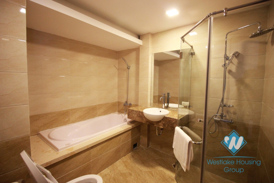 Gorgeous 2 bedrooms apartment for rent near Daewoo hotel, Kim Ma, Ba Dinh, Hanoi 
