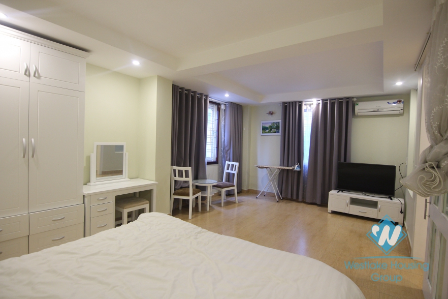 Nice apartment for rent in Yen Phu Street, Tay Ho, Ha Noi