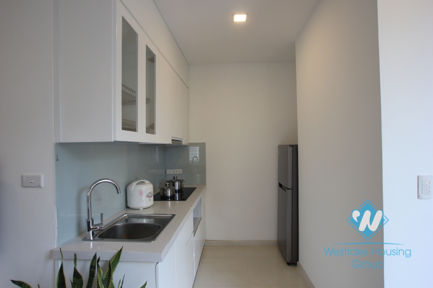 Mordern apartment for rent on Nguyen Chi Thanh Street, Ba Dinh District, Ha Noi