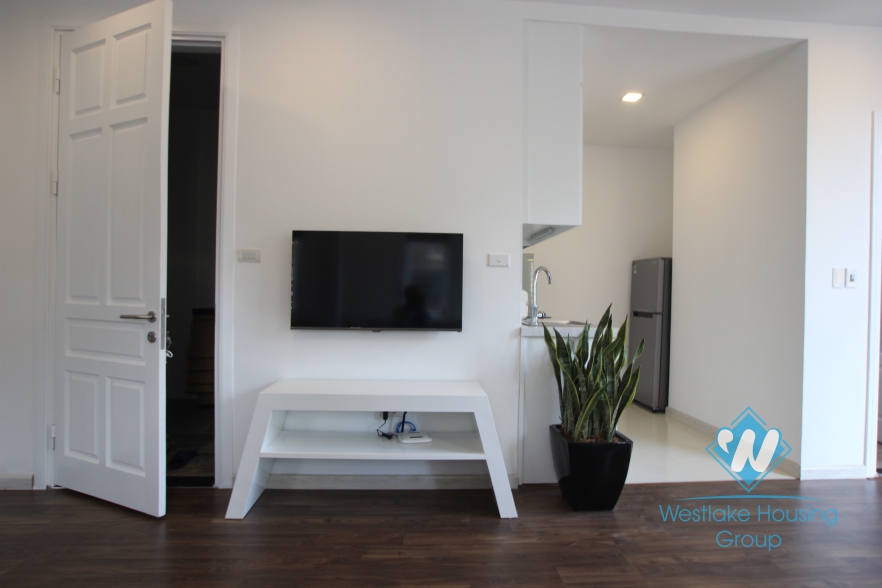 Mordern apartment for rent on Nguyen Chi Thanh Street, Ba Dinh District, Ha Noi