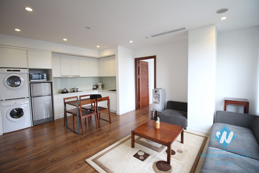 Nice lake view apartment for rent in Hai Ba Trung, Hanoi, Vietnam 